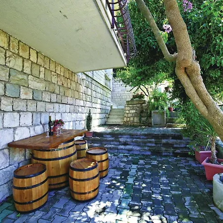 Nice Apartment In Trogir